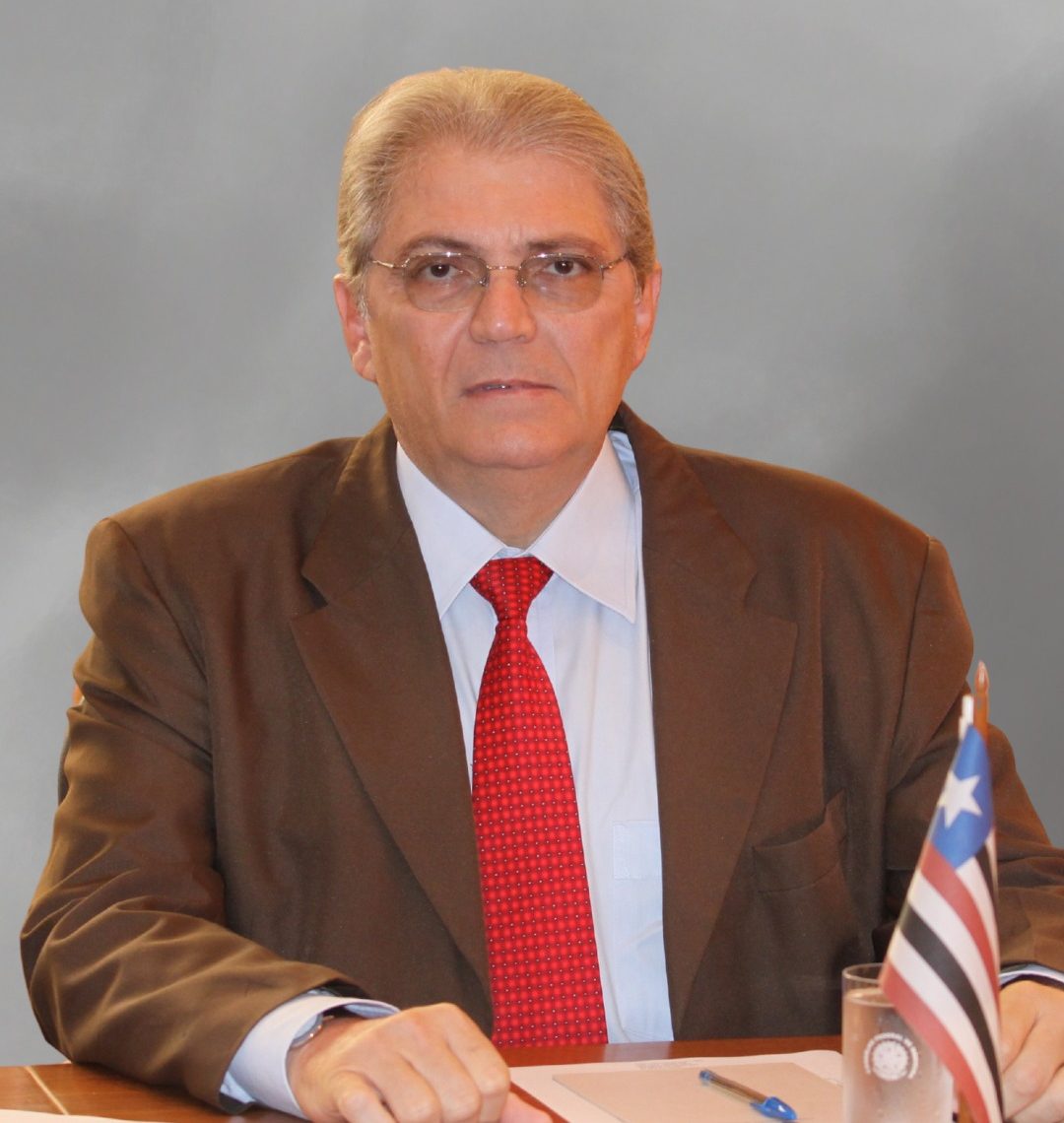 Dr. Abdon José Murad Neto